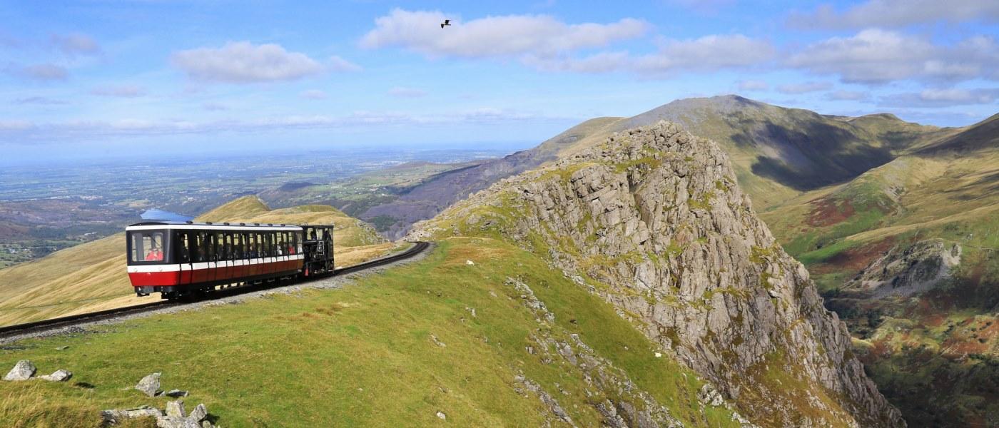Snowdonia Sightseeing Tour – Wales